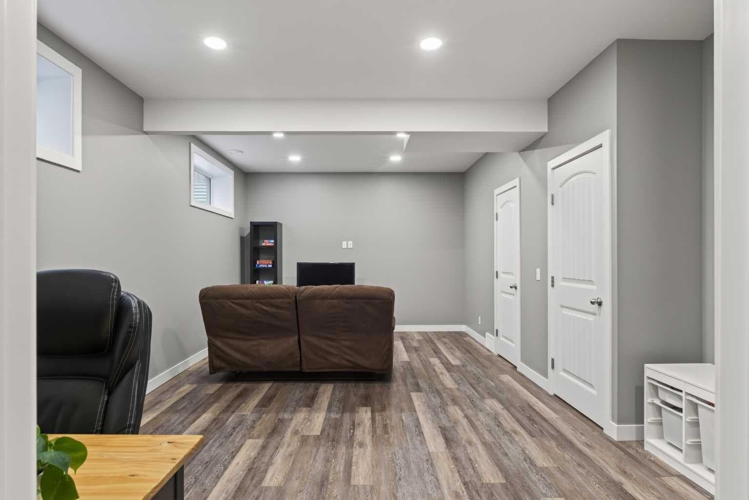 287 Mahogany Heights SE