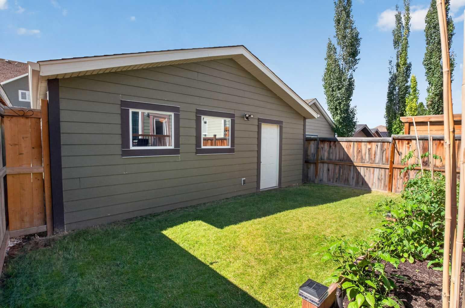 287 Mahogany Heights SE