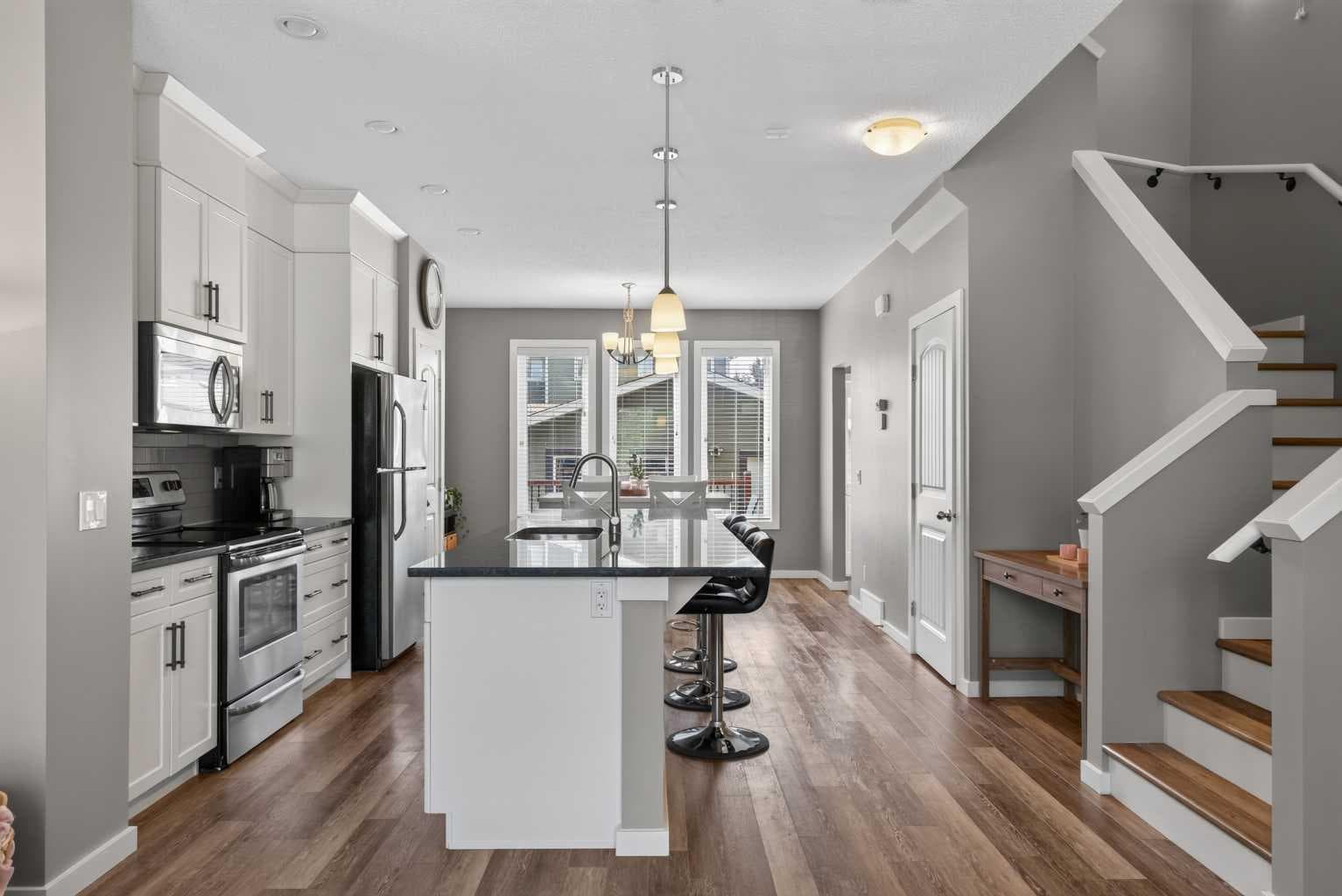 287 Mahogany Heights SE
