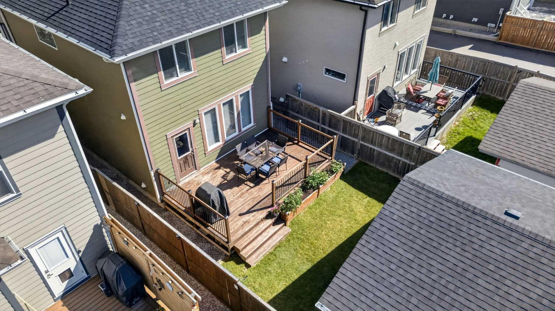 287 Mahogany Heights SE