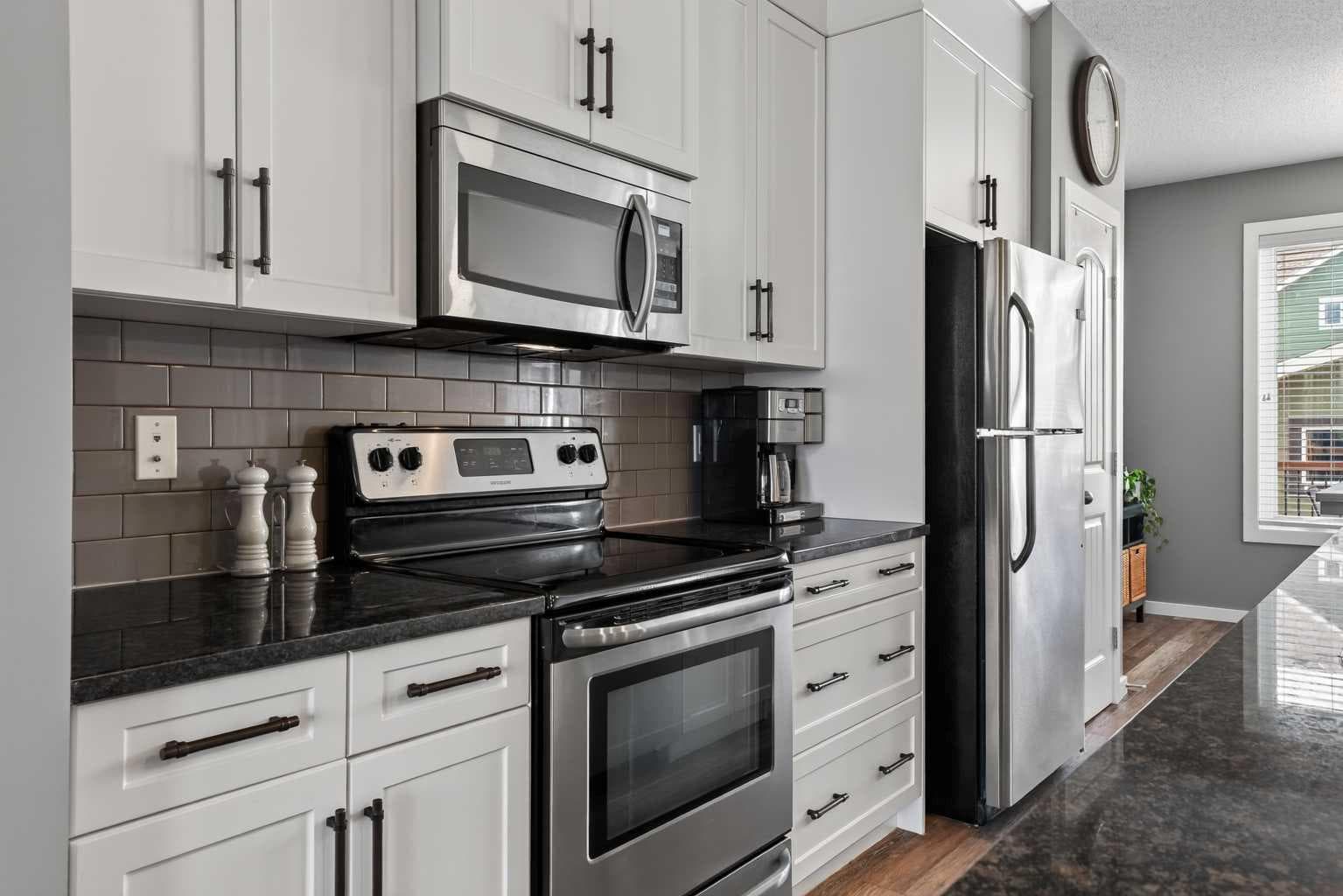 287 Mahogany Heights SE