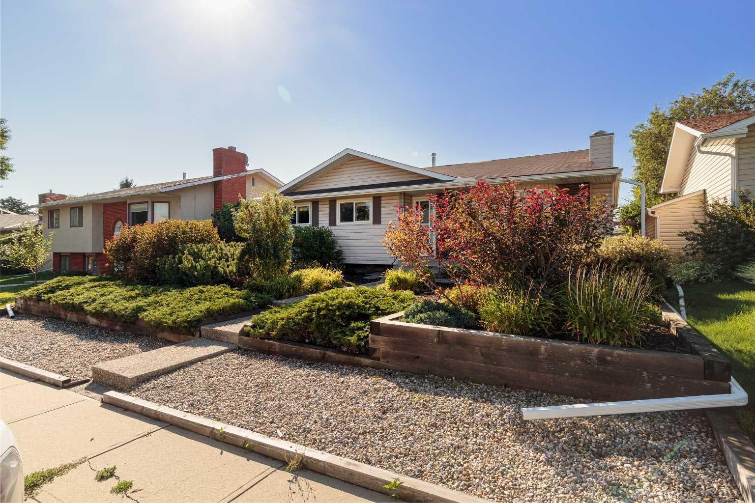 346 Rundleview Drive NE