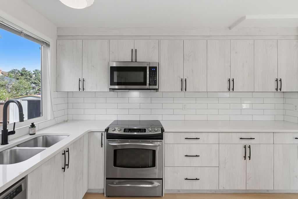 148 Cantrell Drive SW