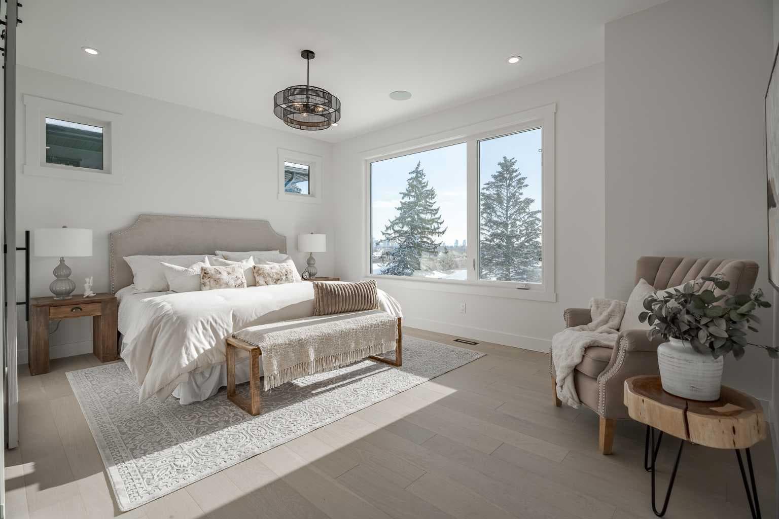 44 Collingwood Place NW