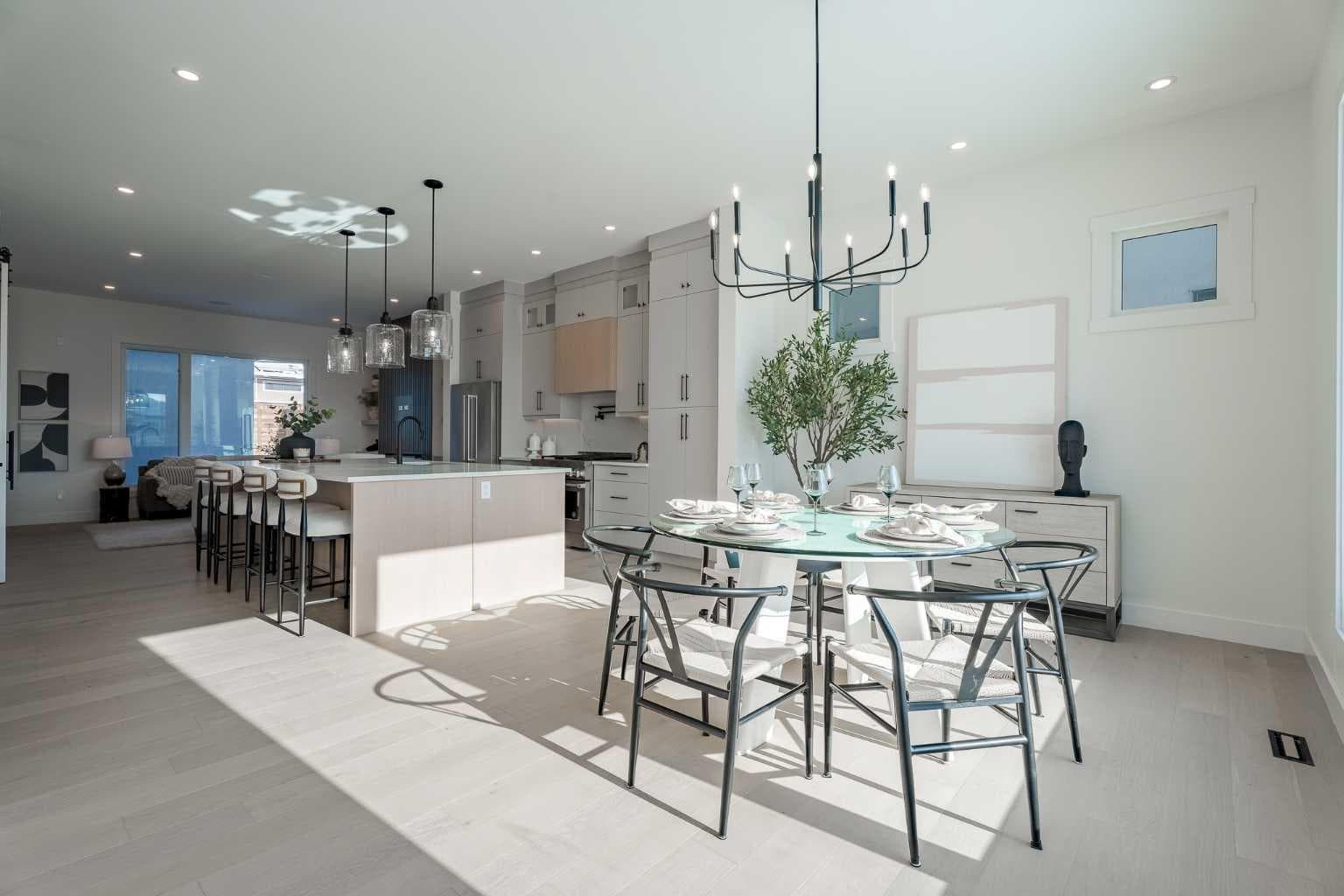44 Collingwood Place NW