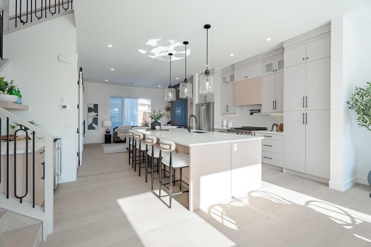 44 Collingwood Place NW