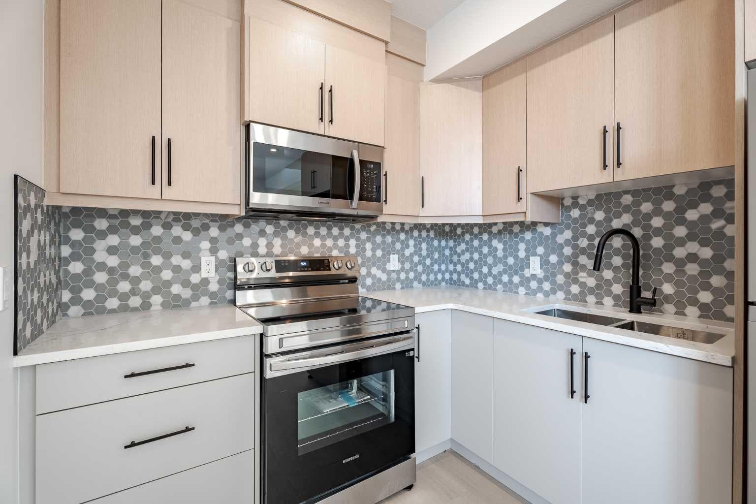 44 Collingwood Place NW