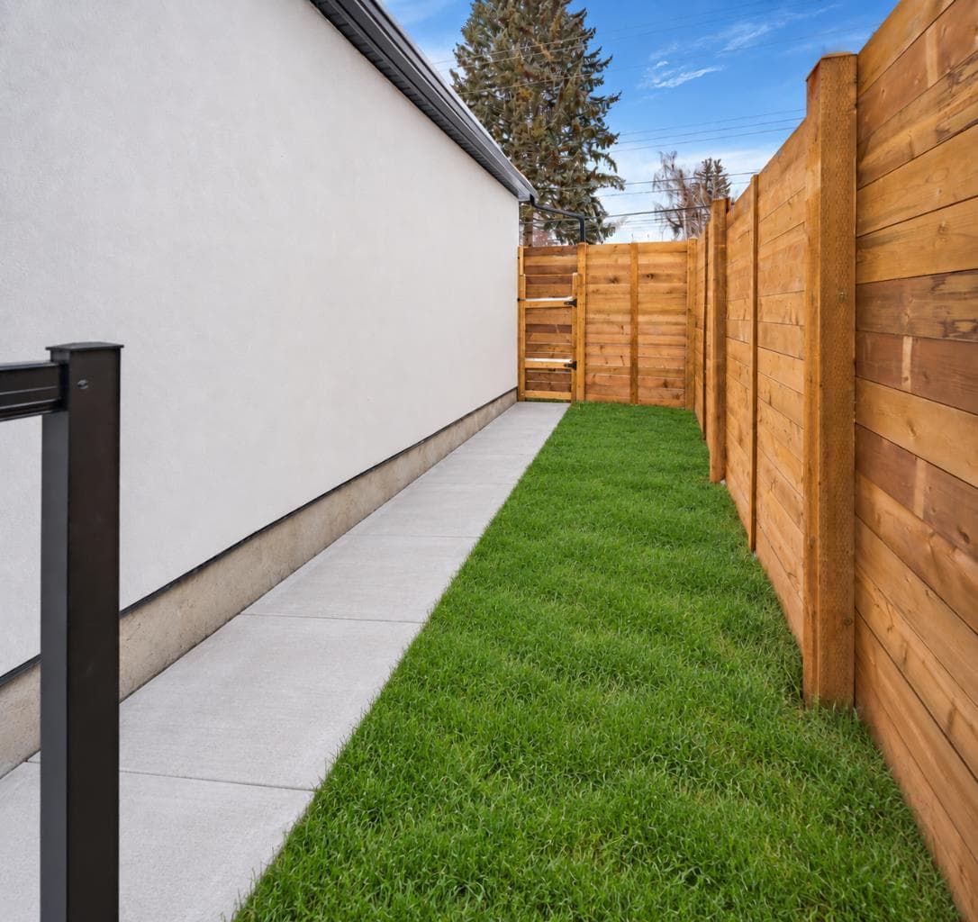 44 Collingwood Place NW