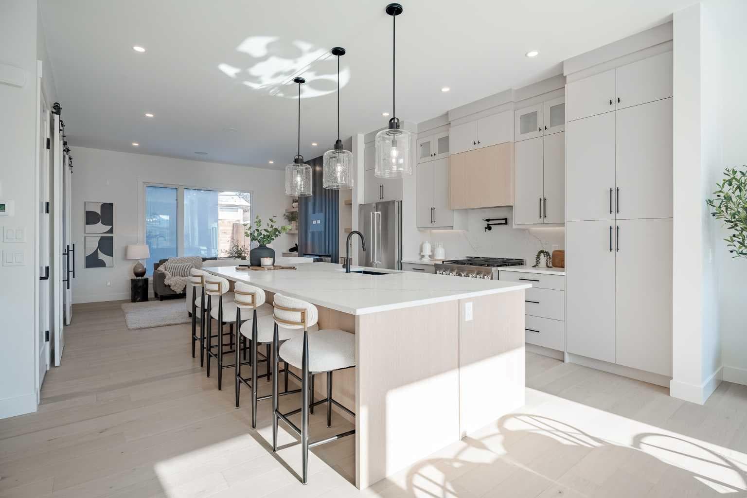 44 Collingwood Place NW