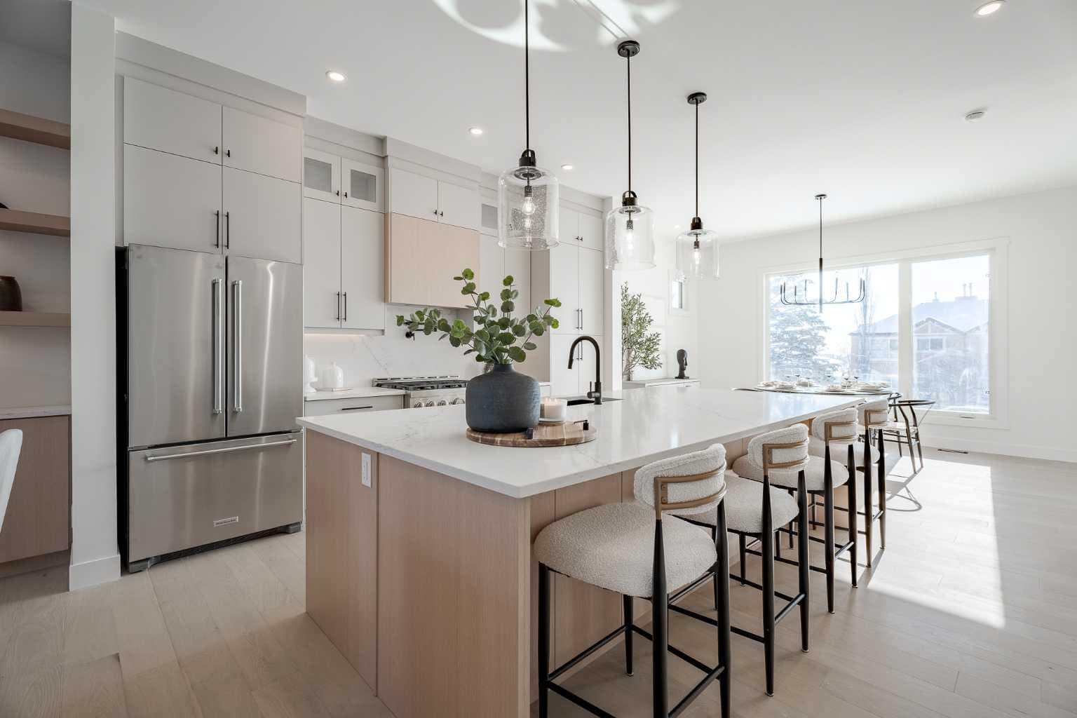44 Collingwood Place NW
