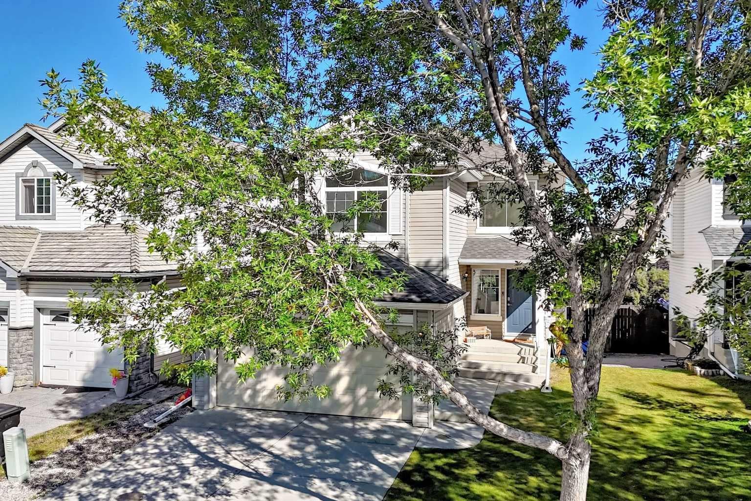 42 Douglas Glen Circle SE
