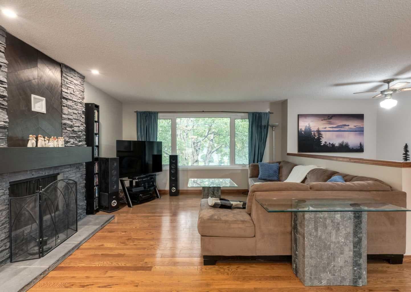 99 Silver Brook Drive NW