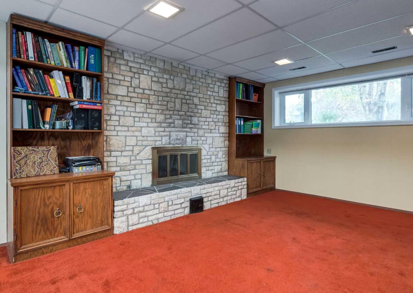99 Silver Brook Drive NW