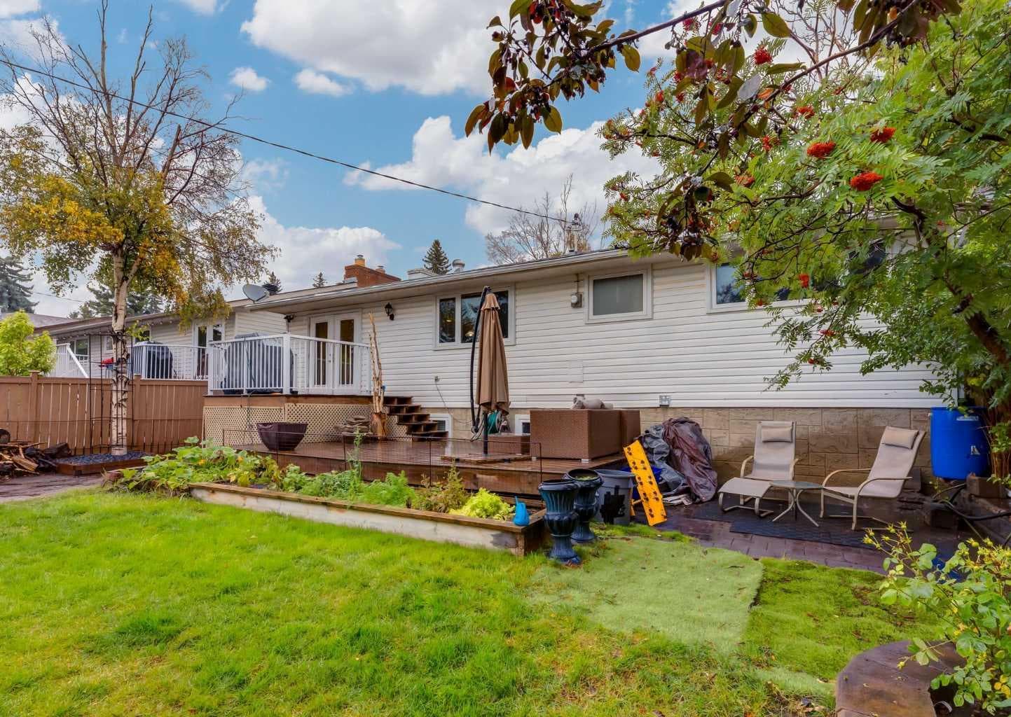99 Silver Brook Drive NW