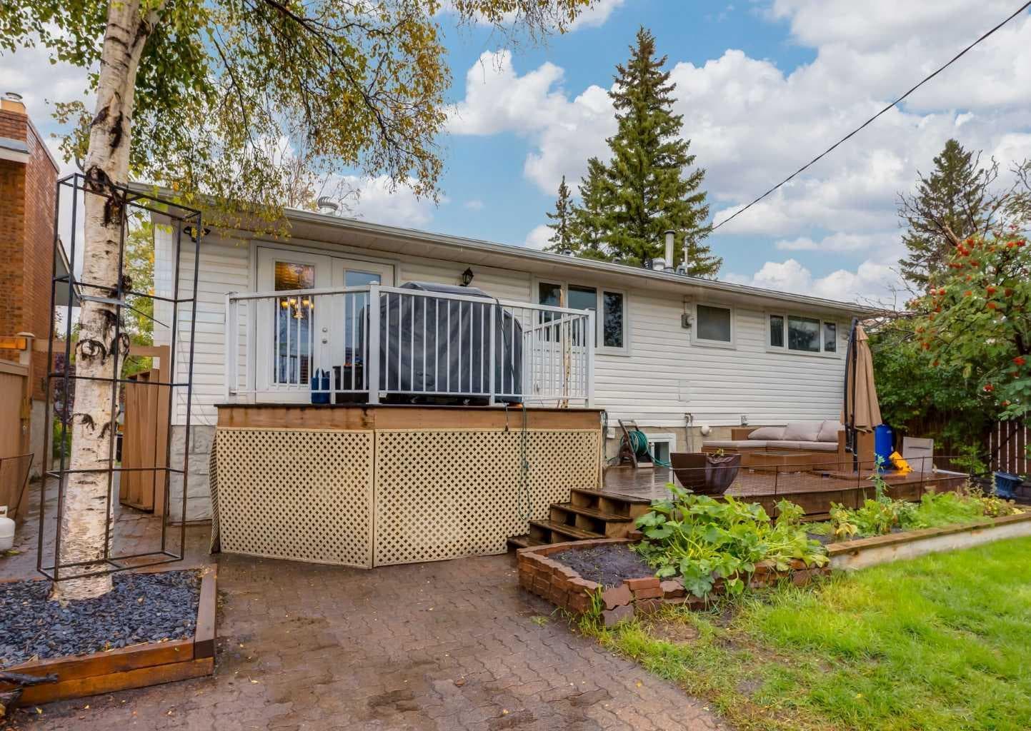 99 Silver Brook Drive NW