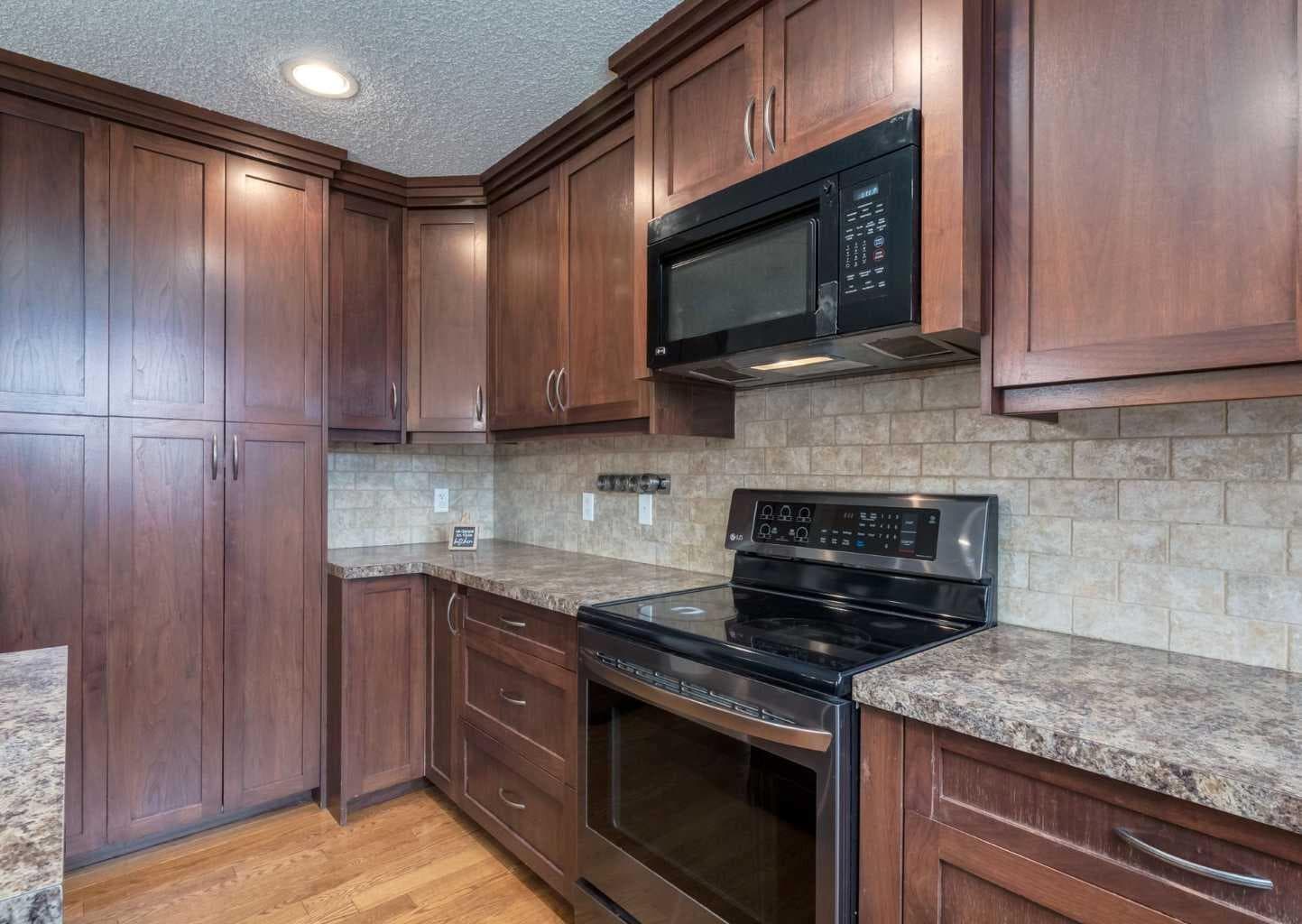 99 Silver Brook Drive NW