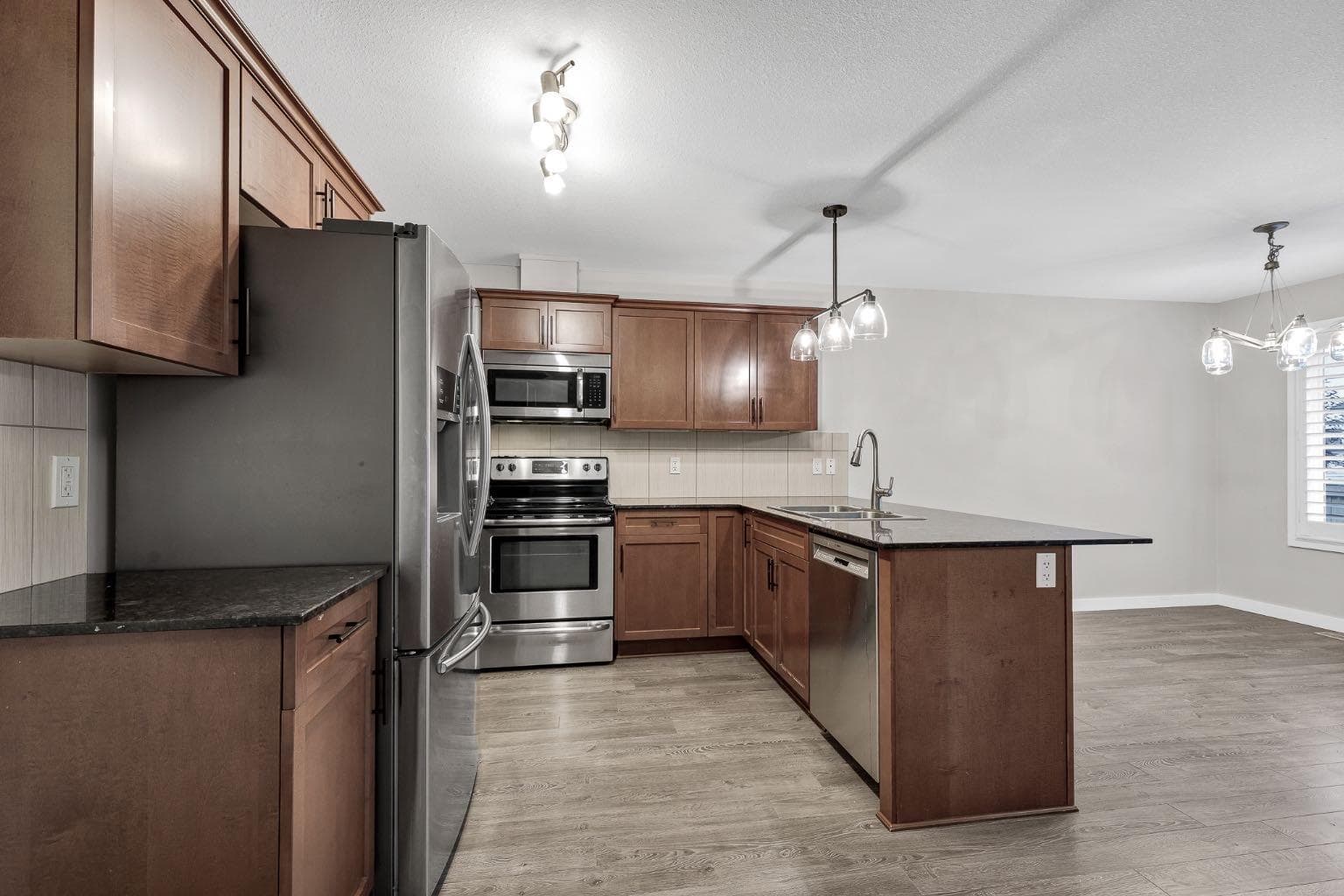 135 Kingsbridge Road SE