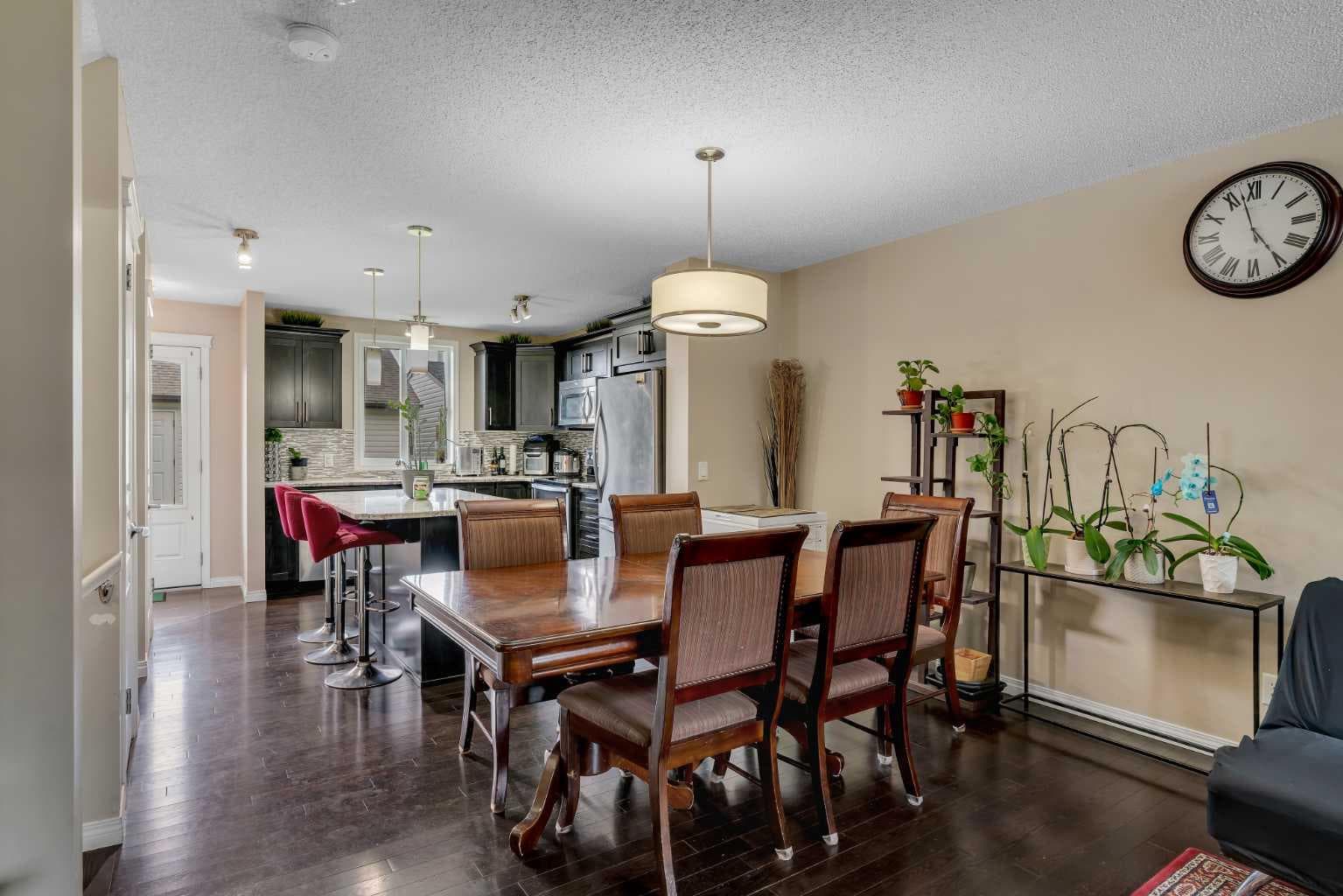 230 Cranford Park SE