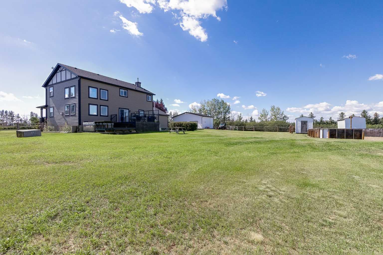 272055 Range Road 282A  