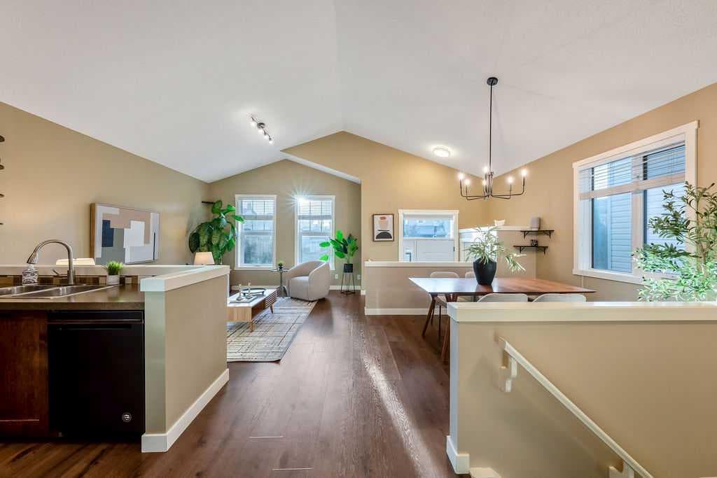 24 Elgin Meadows Manor SE