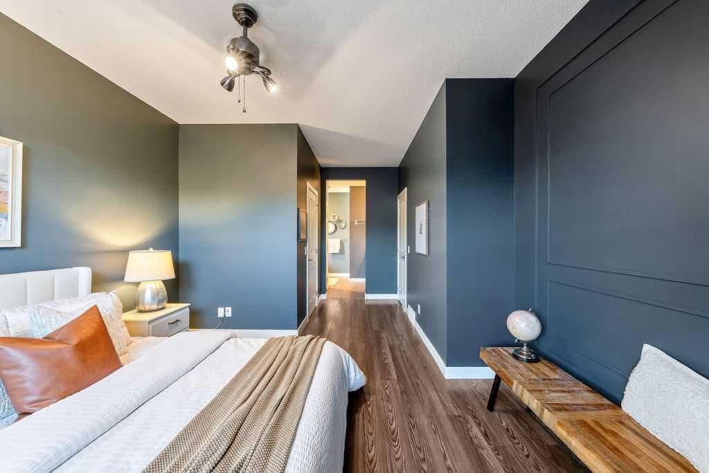 24 Elgin Meadows Manor SE