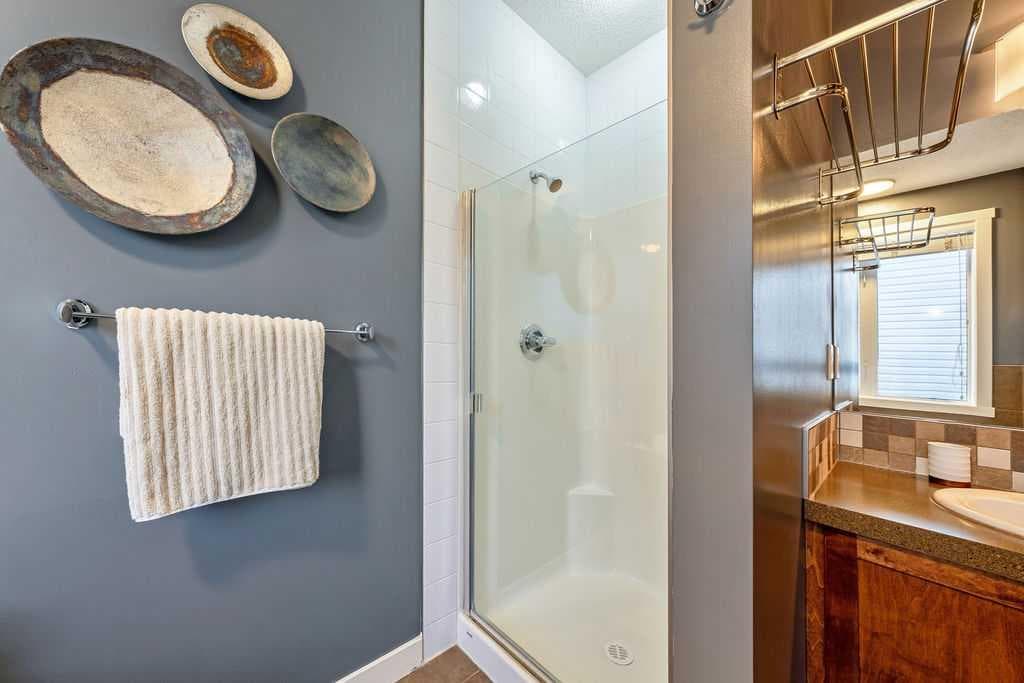 24 Elgin Meadows Manor SE