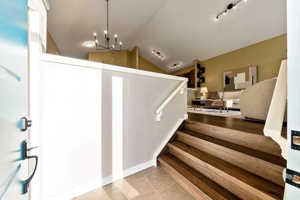 24 Elgin Meadows Manor SE