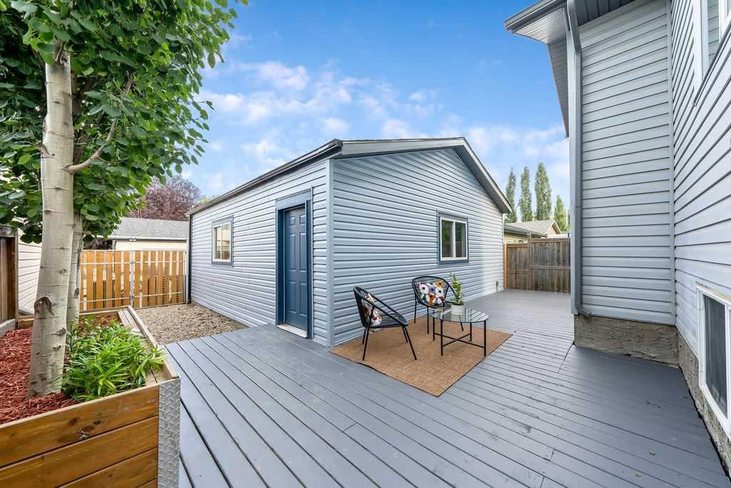 24 Elgin Meadows Manor SE