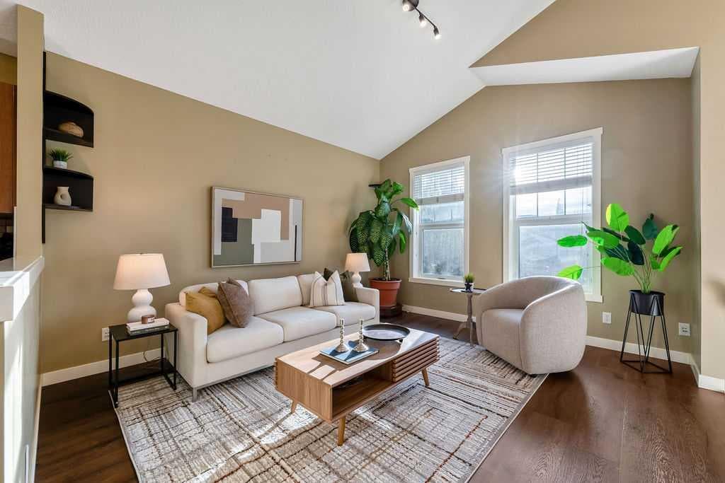 24 Elgin Meadows Manor SE