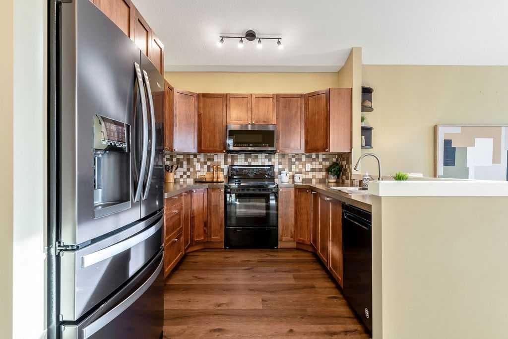 24 Elgin Meadows Manor SE