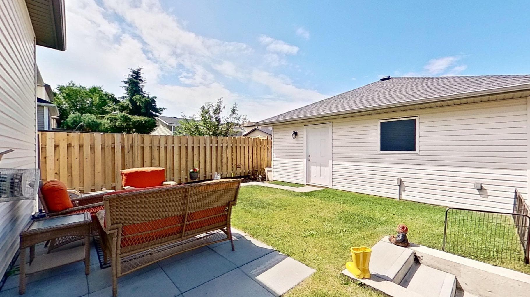 7 Bridlecrest Boulevard SW