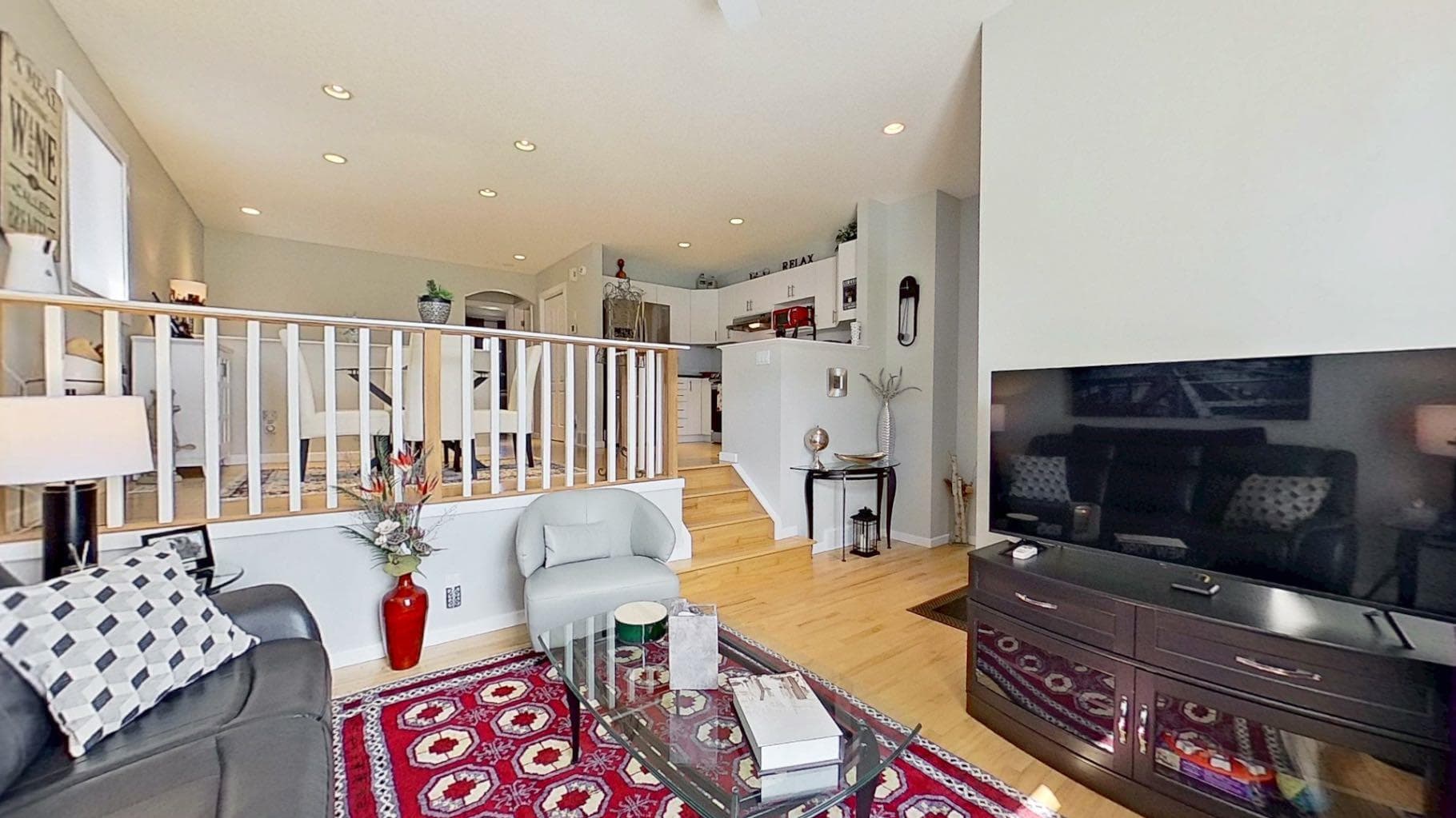 7 Bridlecrest Boulevard SW