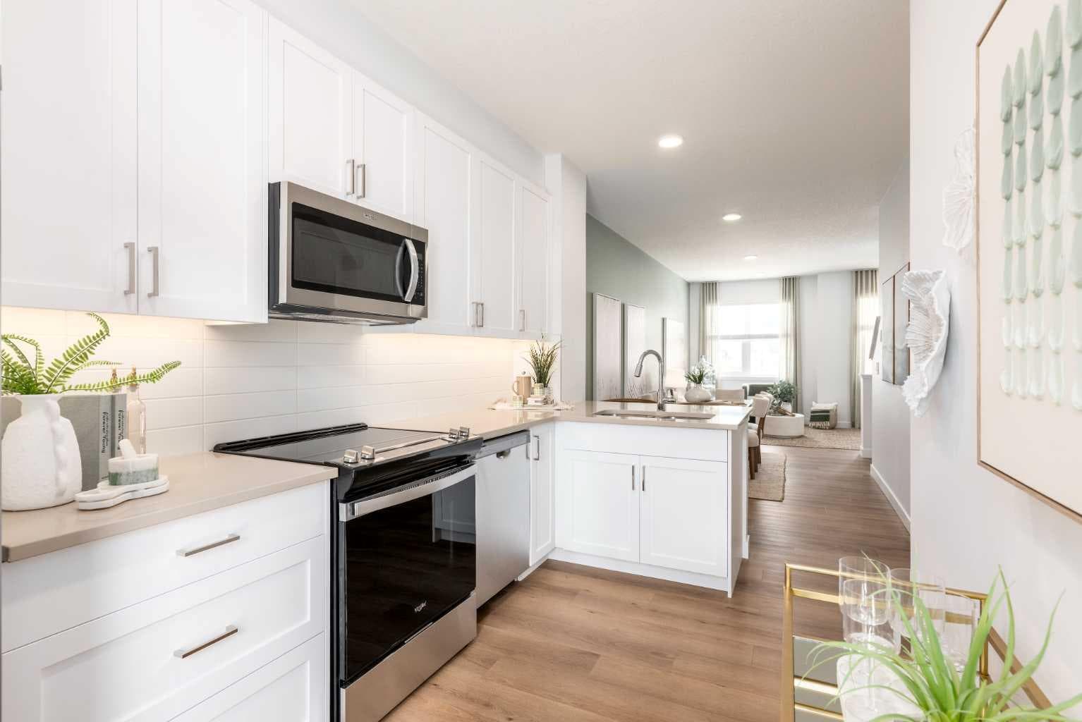106, 272 Heirloom Crescent SE