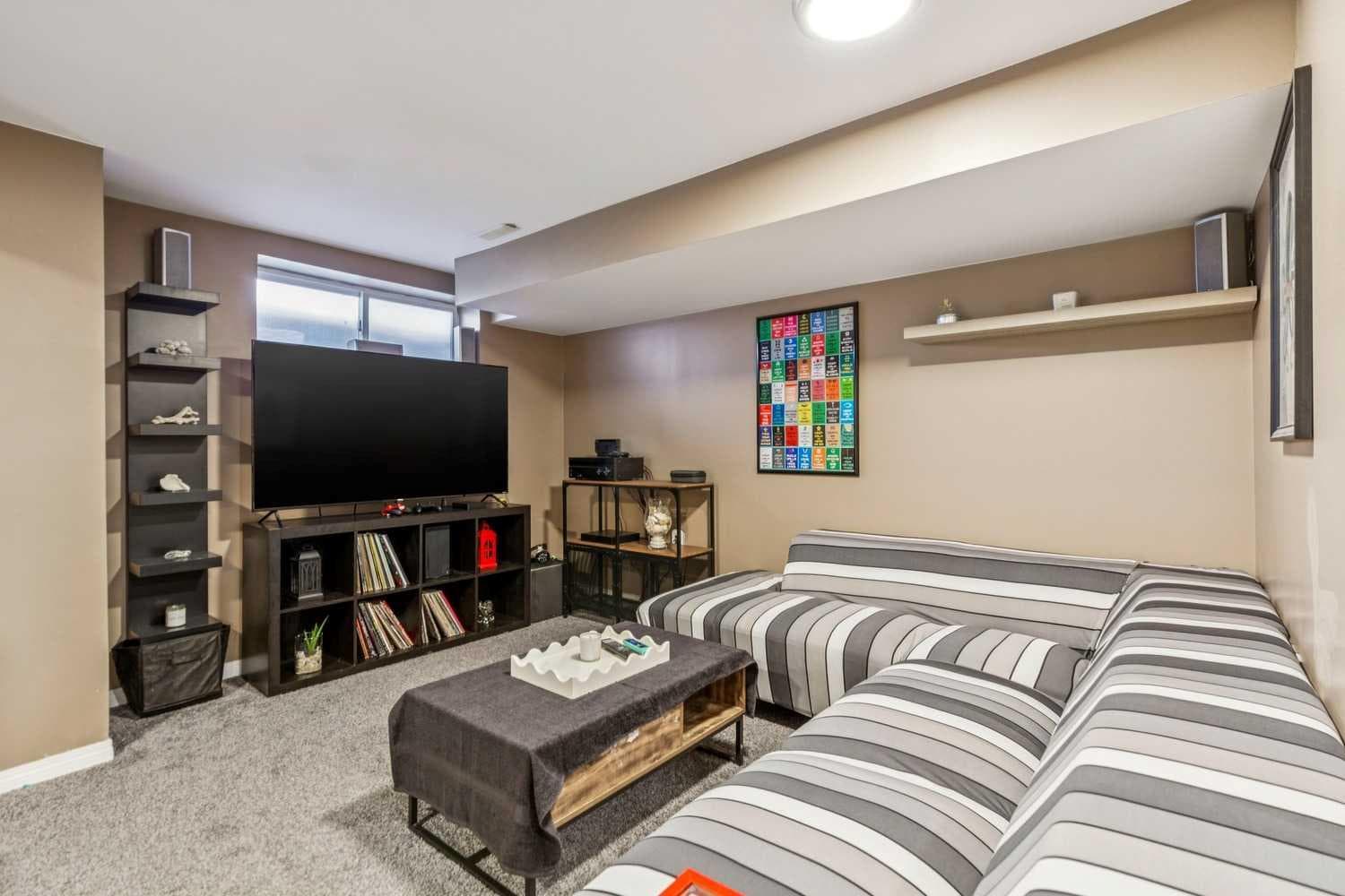 118 Citadel Meadow Gardens NW