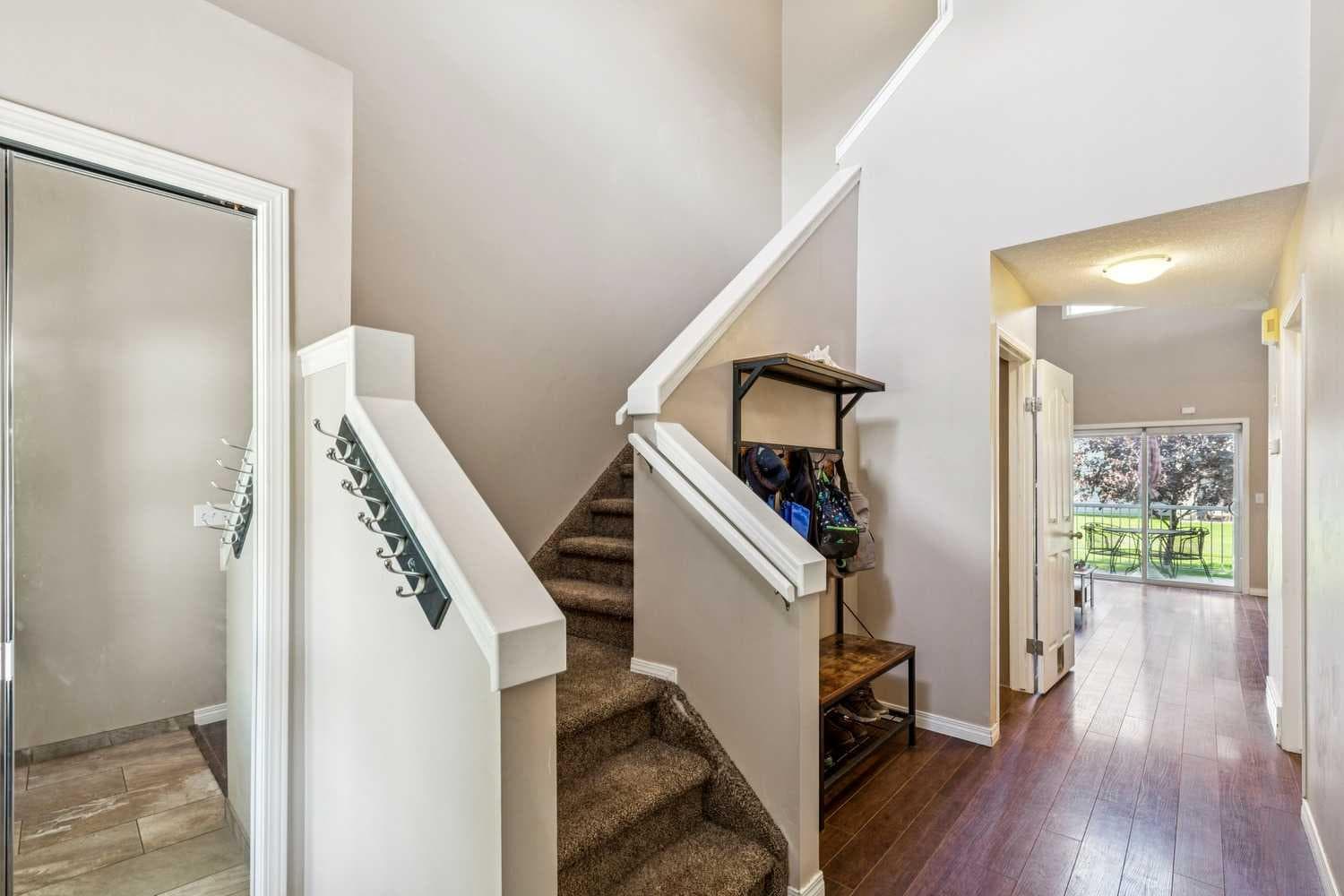 118 Citadel Meadow Gardens NW