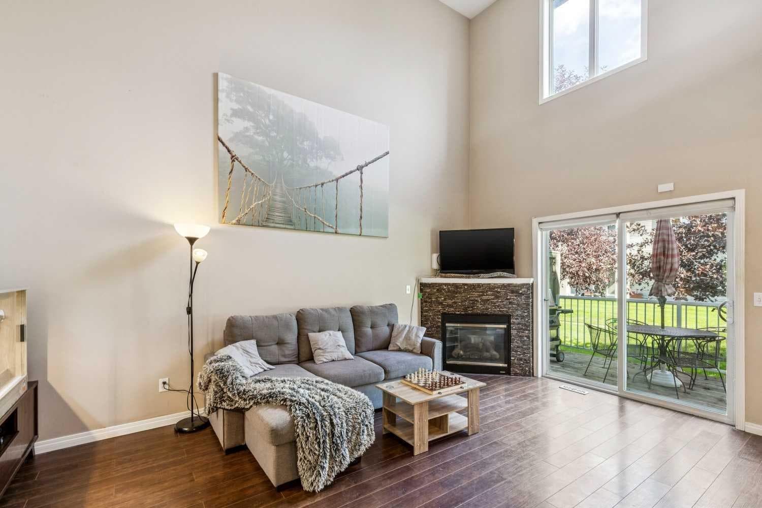 118 Citadel Meadow Gardens NW