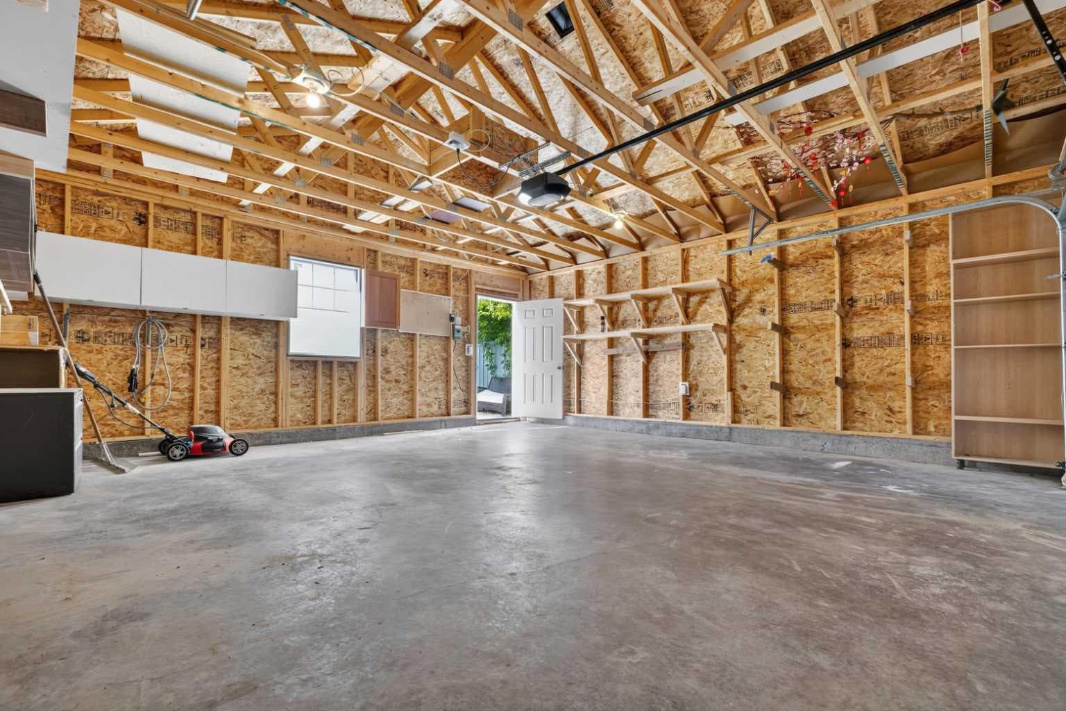 44 Harvest Gold Circle NE