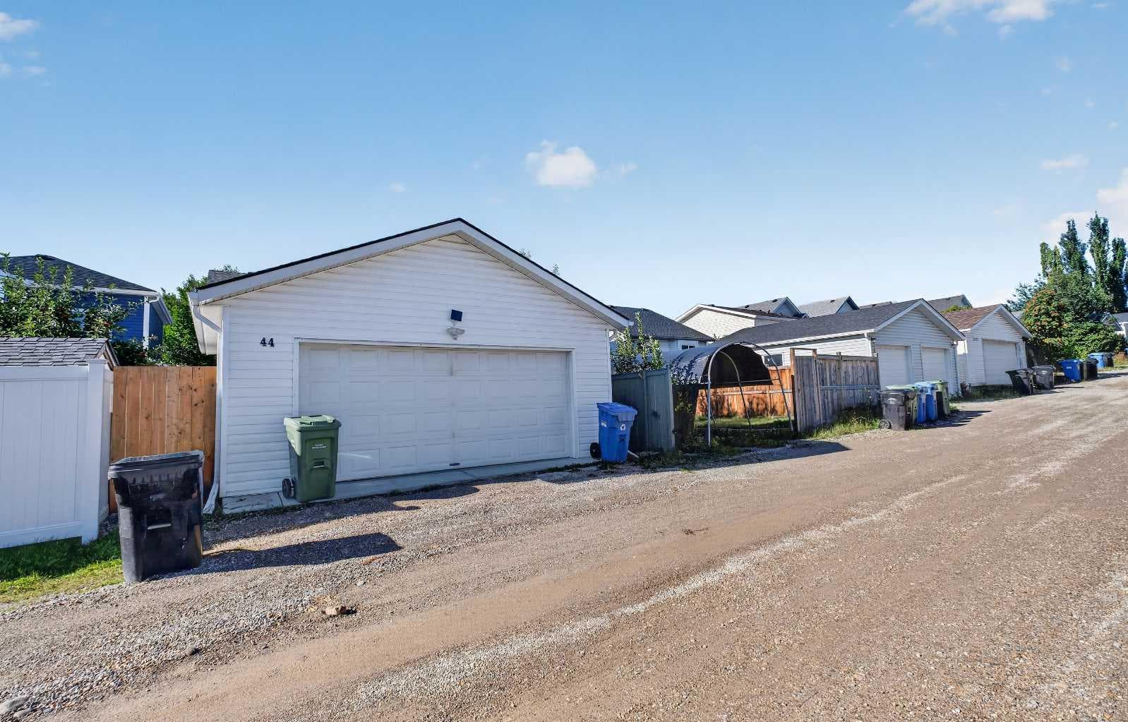 44 Harvest Gold Circle NE