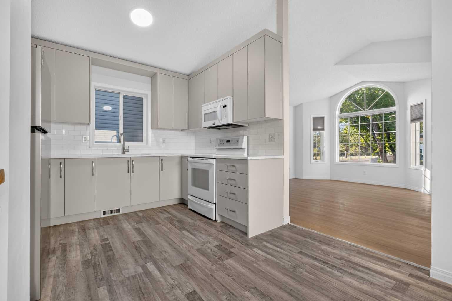 44 Harvest Gold Circle NE