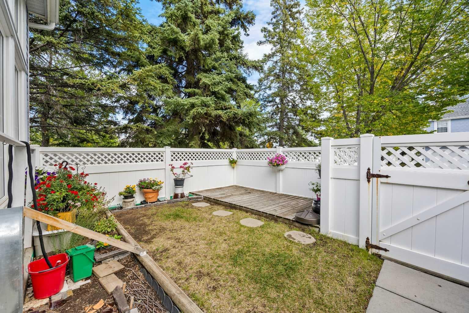 12, 28 Berwick Crescent NW
