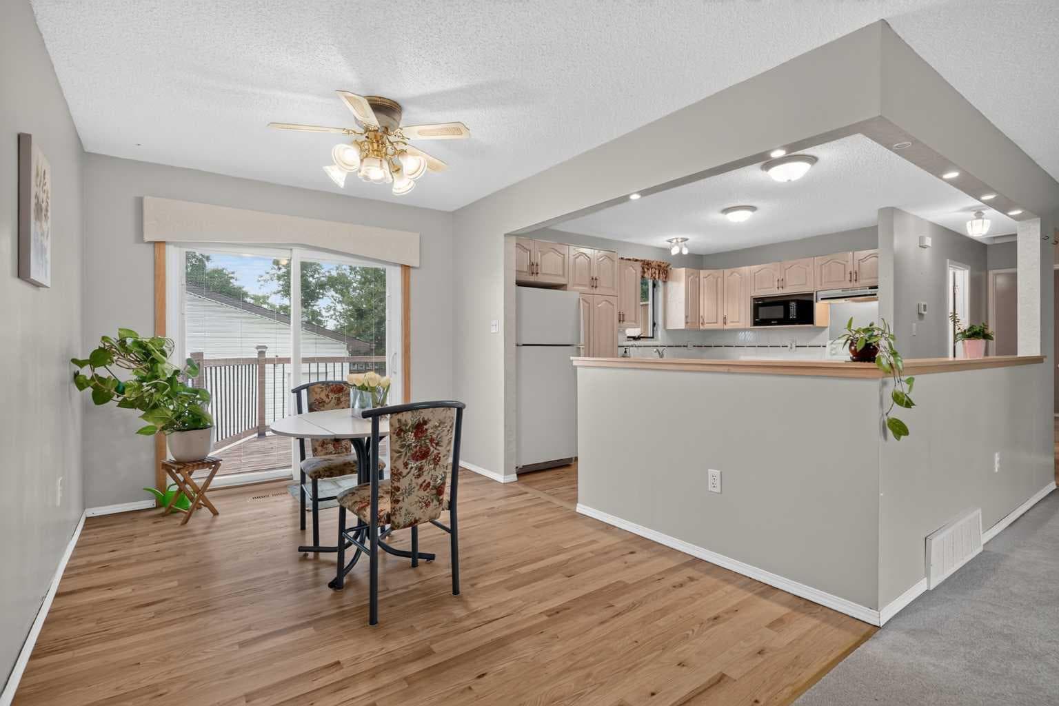 152 Maddock Way NE