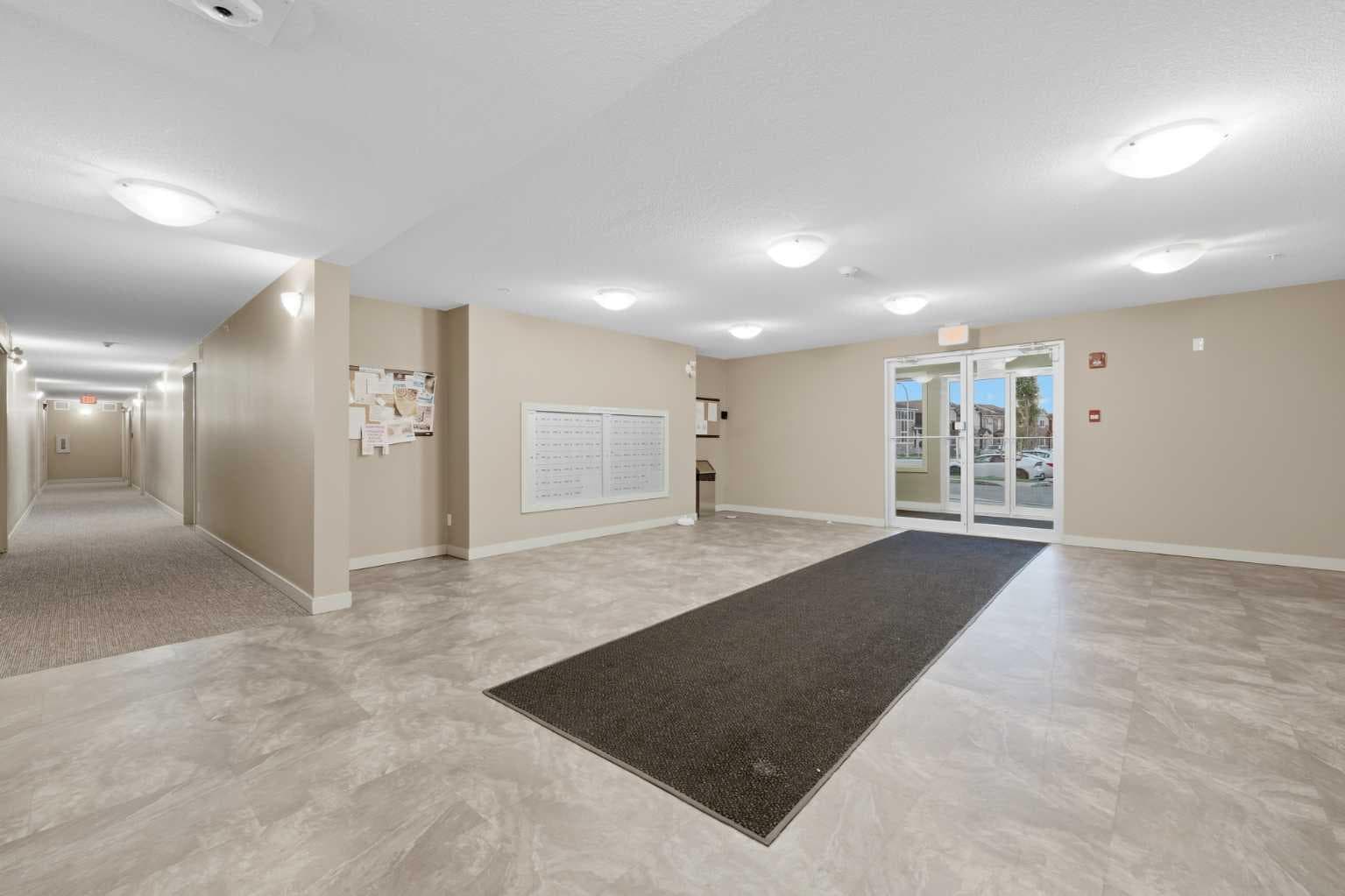 301, 15 Saddlestone Way NE