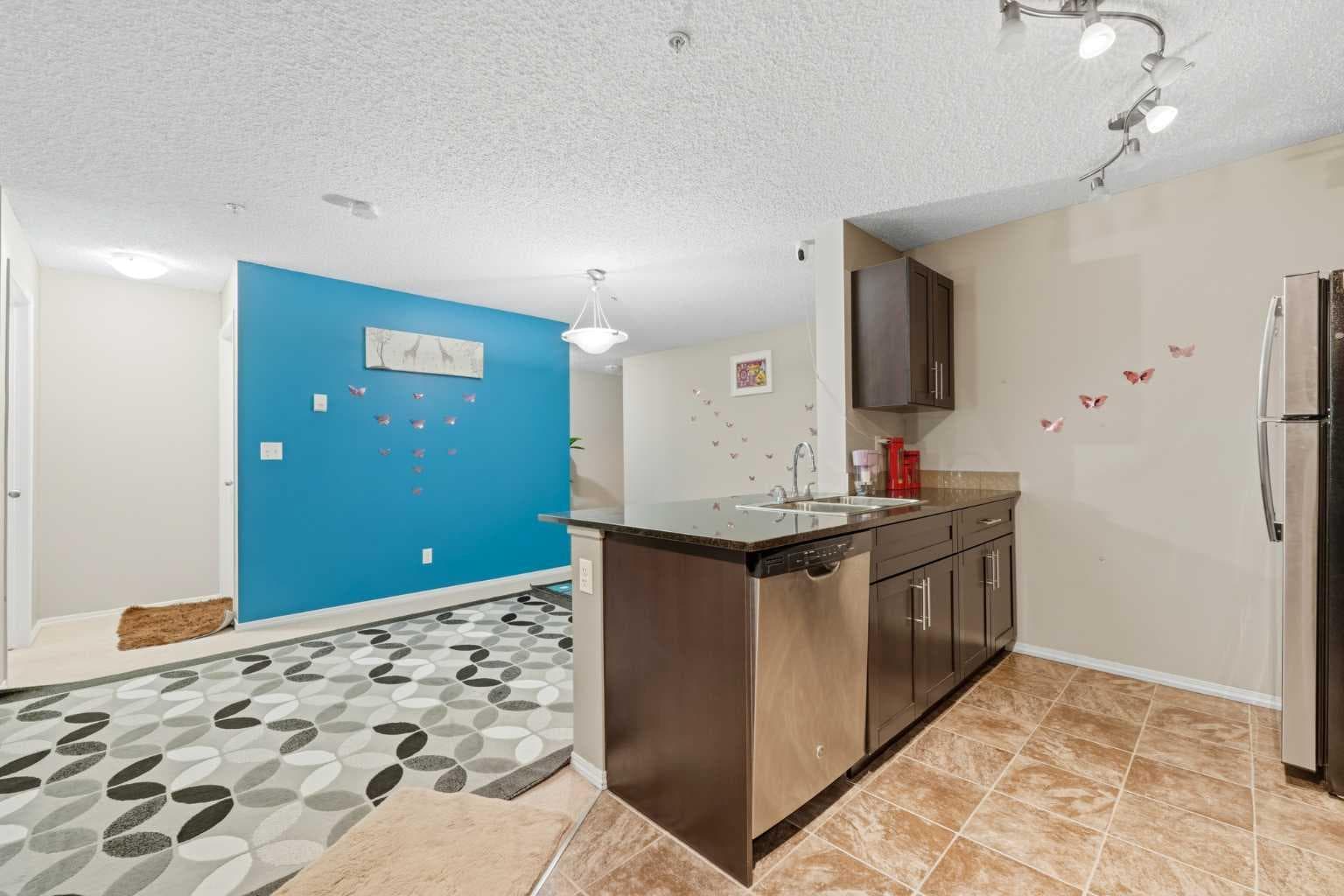 301, 15 Saddlestone Way NE
