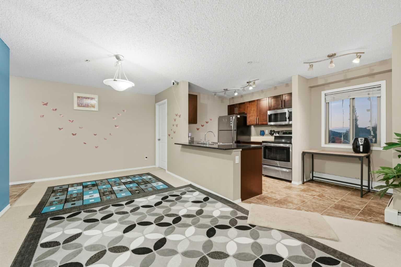 301, 15 Saddlestone Way NE