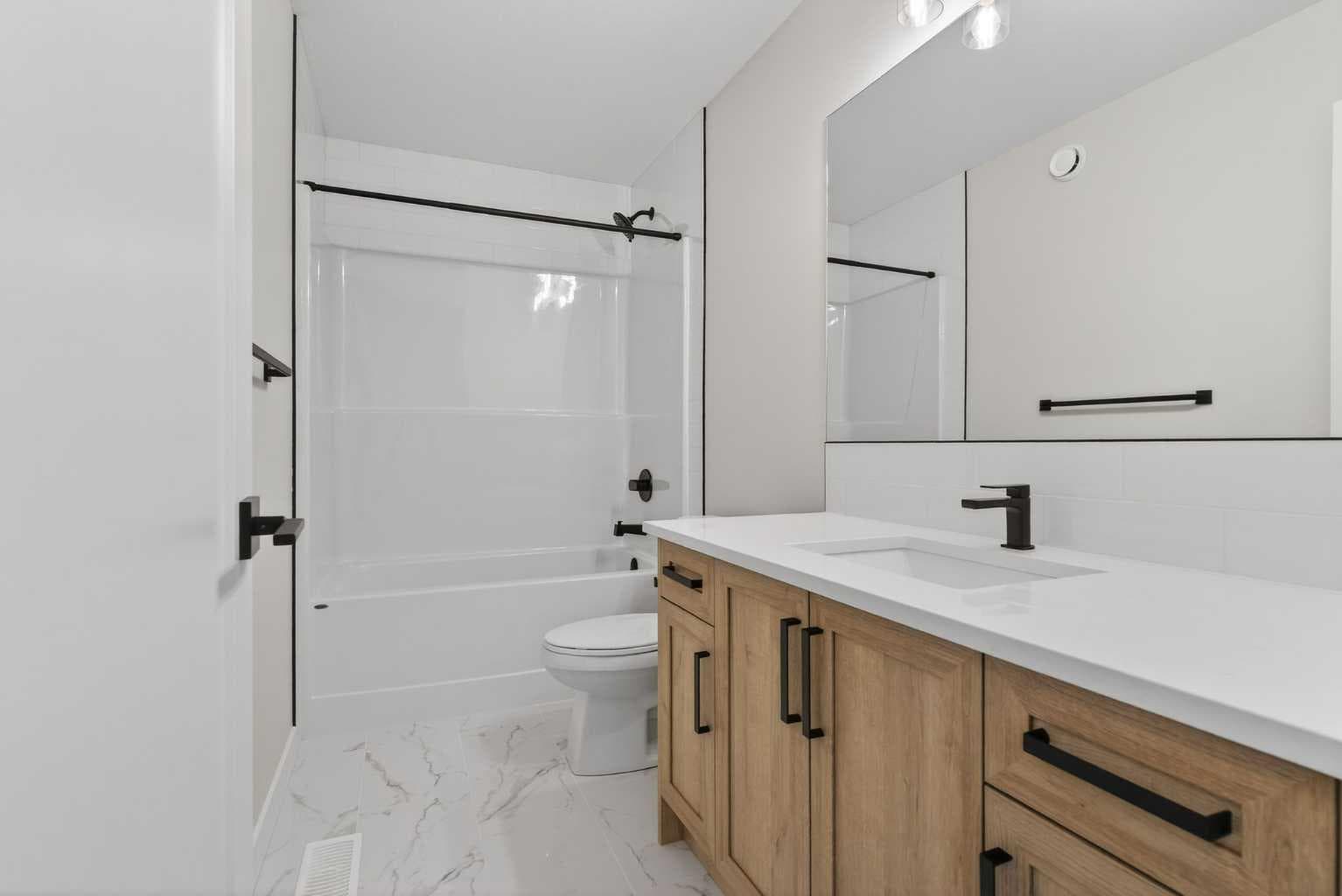 318 Kinniburgh Loop 