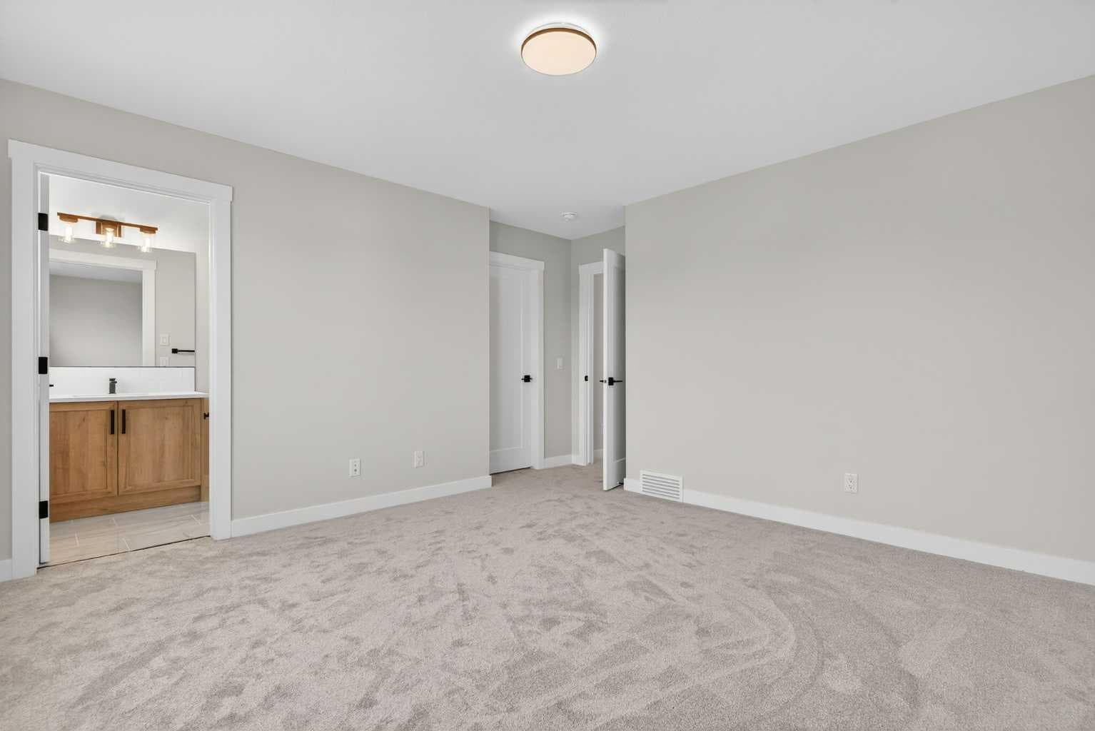 318 Kinniburgh Loop 