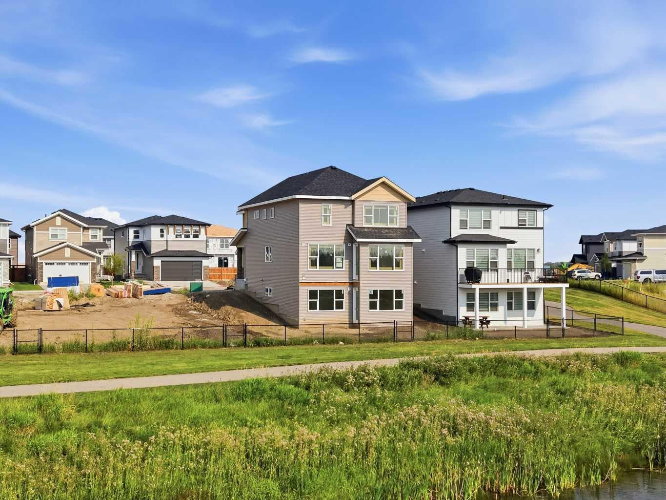 318 Kinniburgh Loop 