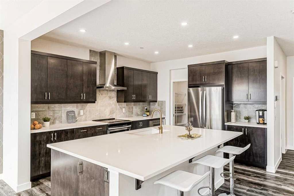 22 Howse Mount NE