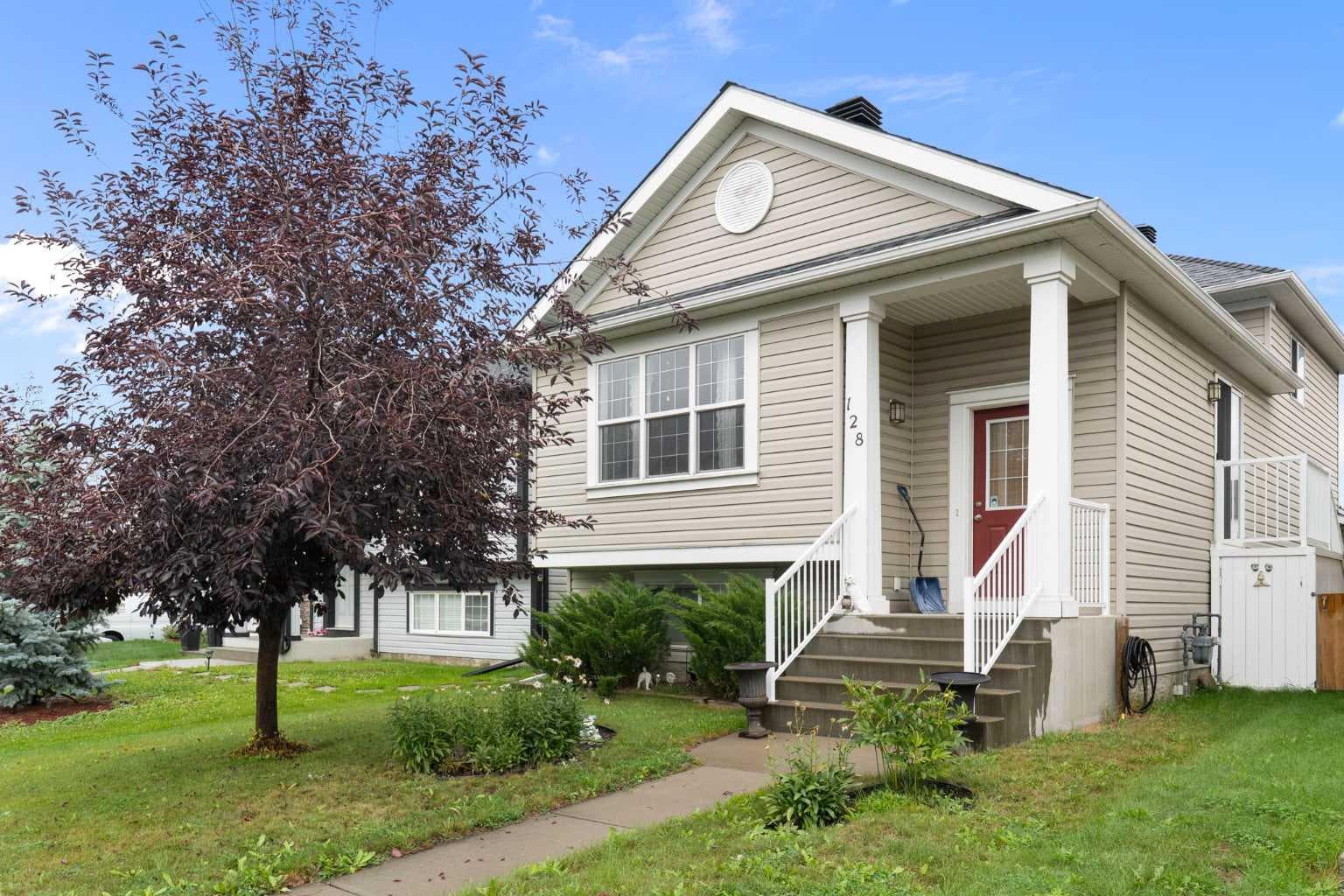 128 Copperstone Grove SE