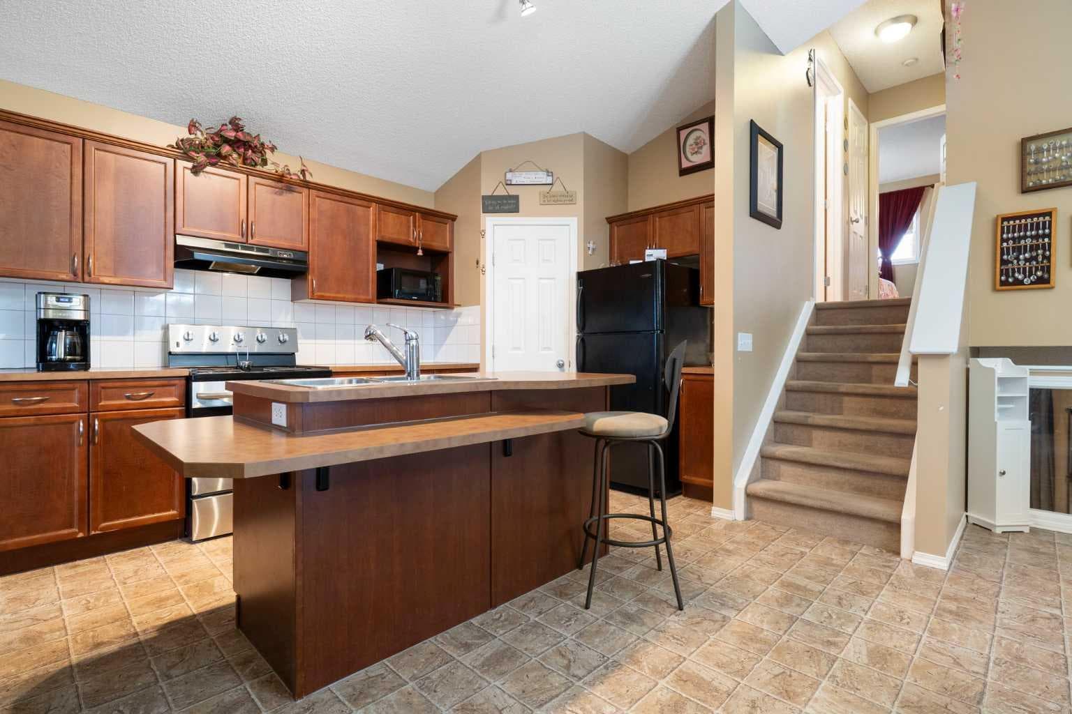 128 Copperstone Grove SE